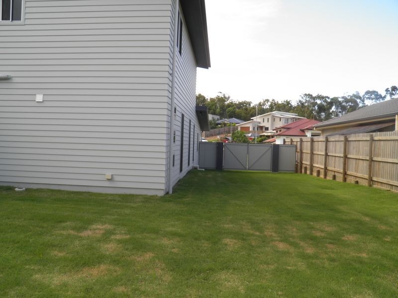 21 Lighthouse Drive, Boyne Island QLD 4680