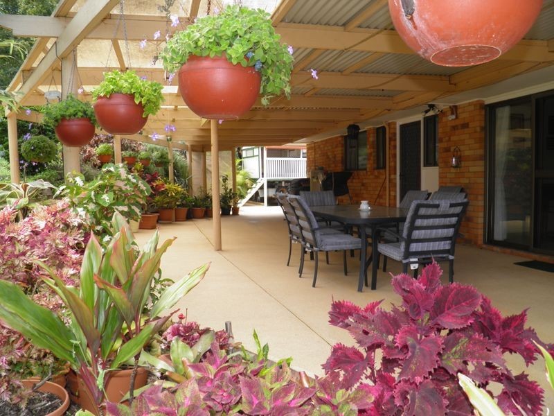 42 Sayre Crescent, Boyne Island QLD 4680