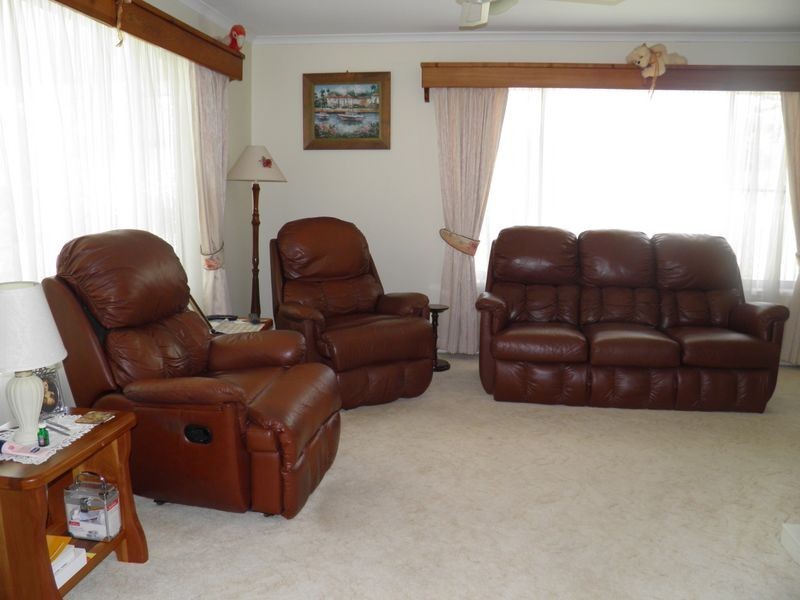 42 Sayre Crescent, Boyne Island QLD 4680