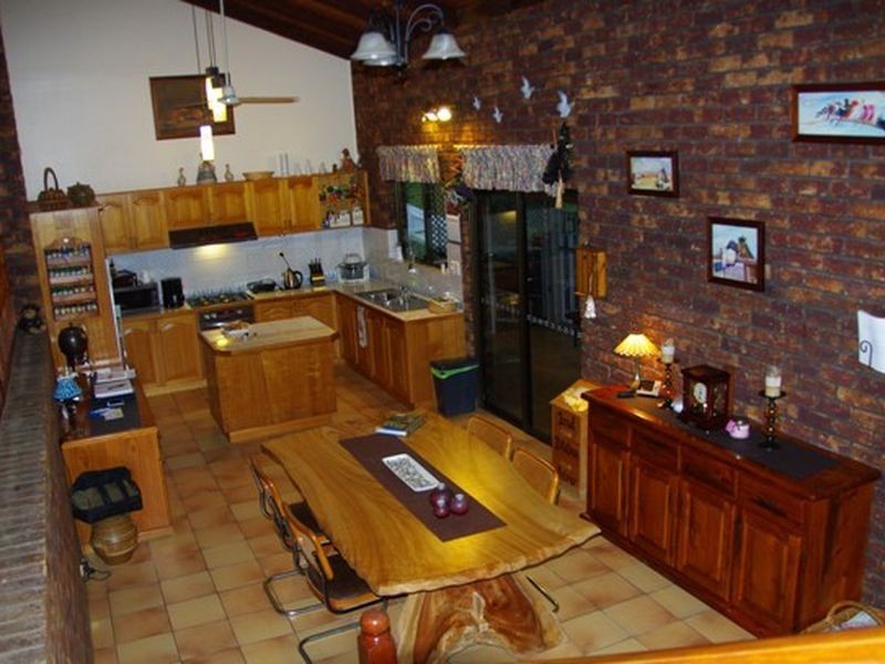 46 Helen Crescent, Wurdong Heights QLD 4680