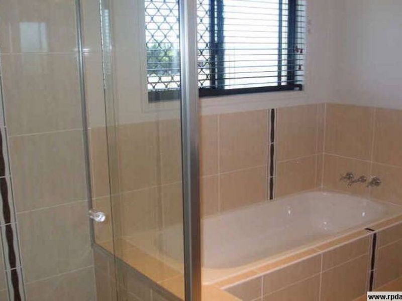 17 Longreach Court, Tannum Sands QLD 4680