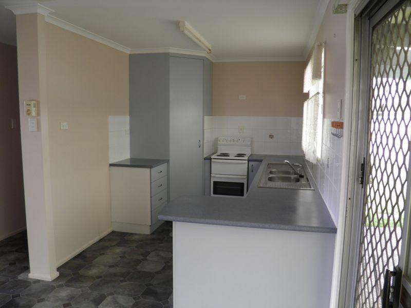 4 Bass Street, Boyne Island QLD 4680