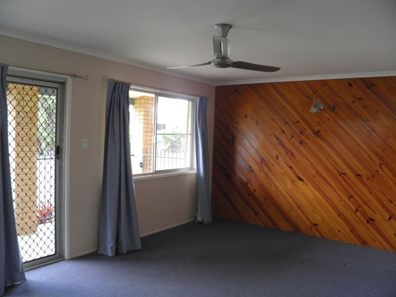 4 Bass Street, Boyne Island QLD 4680