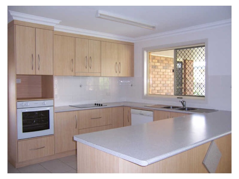 34 Longreach Court, Tannum Sands QLD 4680