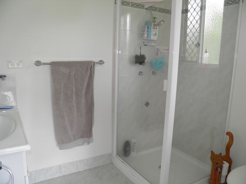 38 Koorawatha Drive, Bororen QLD 4678