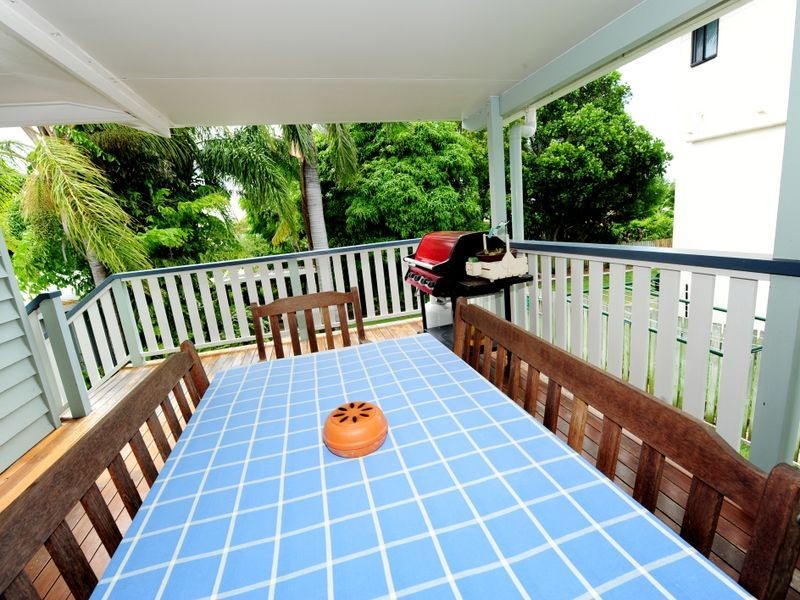 6 Pacific Avenue, Tannum Sands QLD 4680