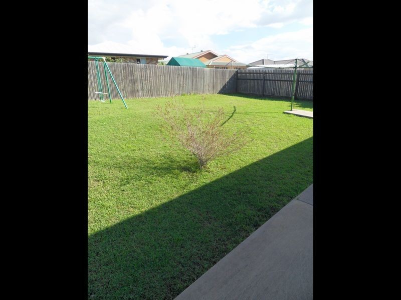 21 Golfview Drive, Boyne Island QLD 4680