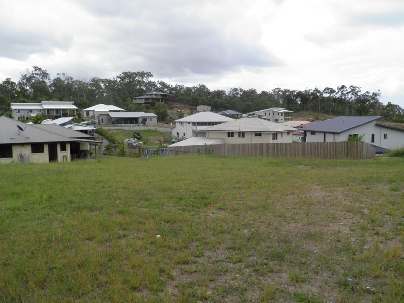 25 Lighthouse Drive, Boyne Island QLD 4680