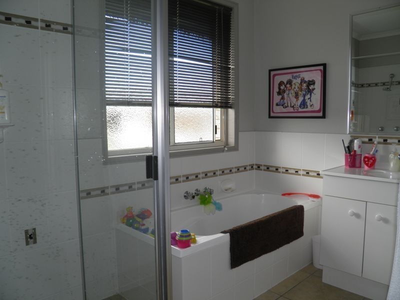 2 Karumba Court, Tannum Sands QLD 4680