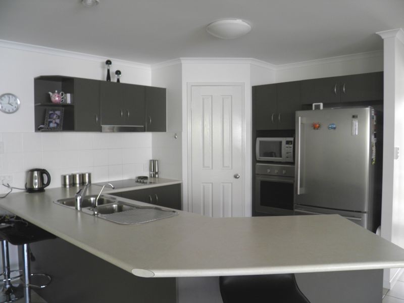 12 Stella Court, Boyne Island QLD 4680