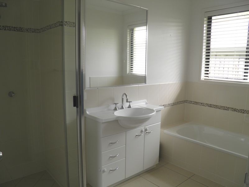 12 Stella Court, Boyne Island QLD 4680