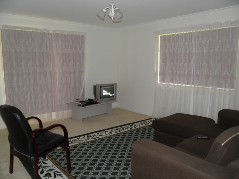 8 Silverton Drive, Tannum Sands QLD 4680