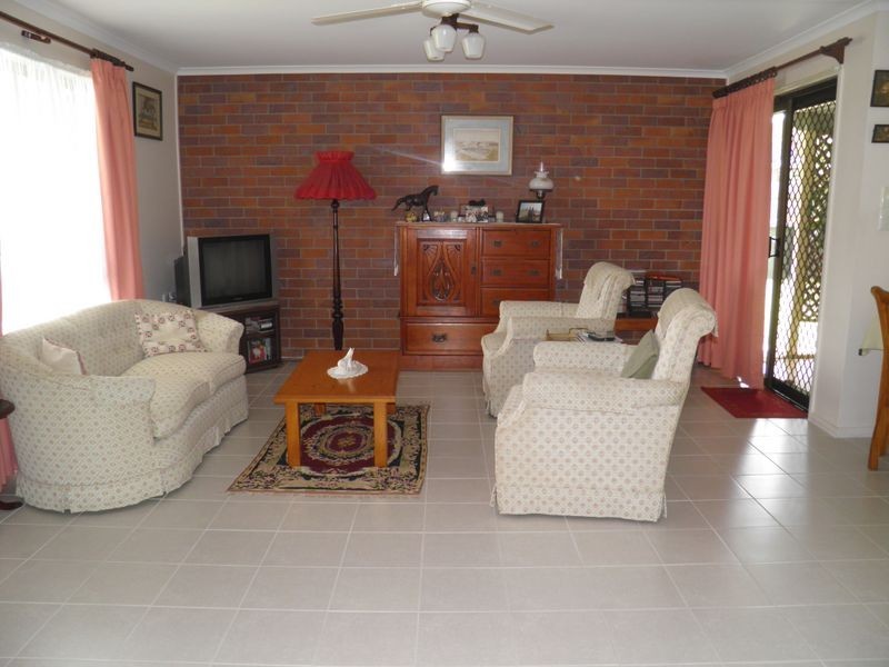 16 Pleasant Avenue, Tannum Sands QLD 4680
