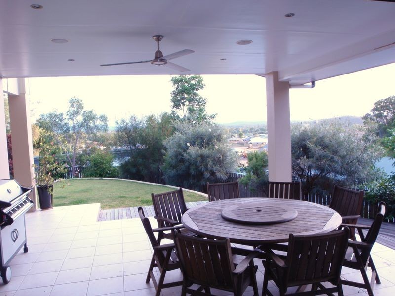 11 Bauhinia Street, Boyne Island QLD 4680