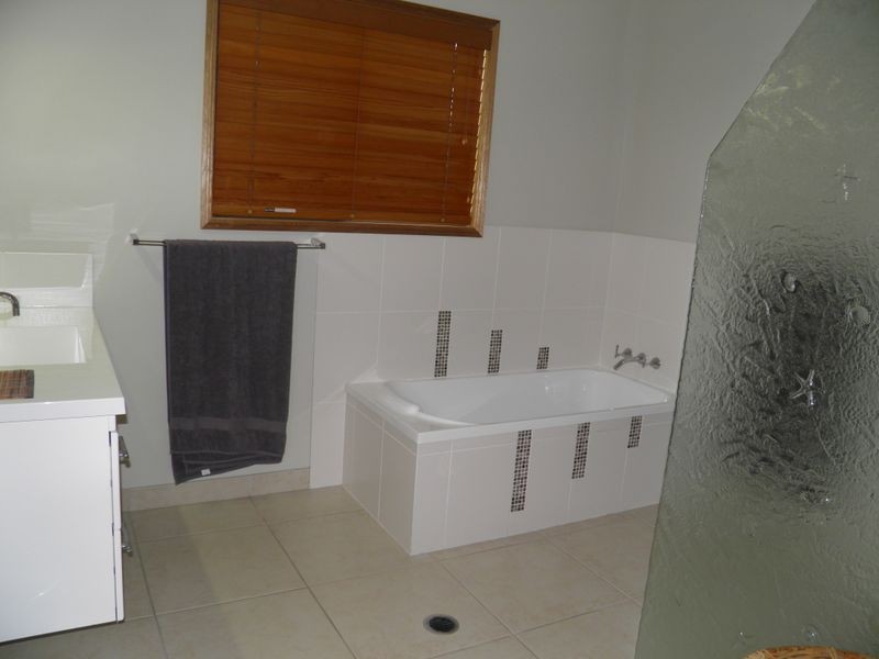 8 Irma Court, Benaraby QLD 4680