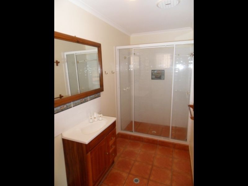 29 Wyndham Avenue, Boyne Island QLD 4680