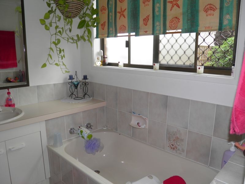 15 Paperbark Street, Gladstone QLD 4680