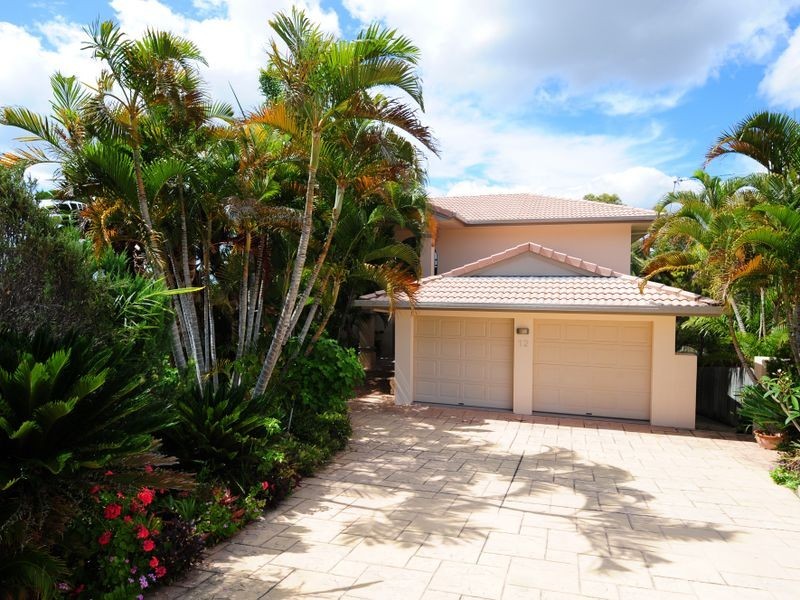 12 Charles Crescent, Tannum Sands QLD 4680