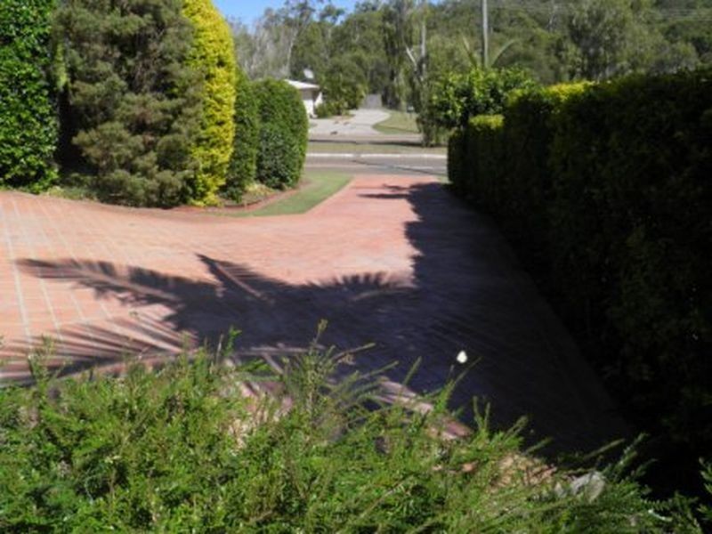 18 Centenary Drive, Boyne Island QLD 4680