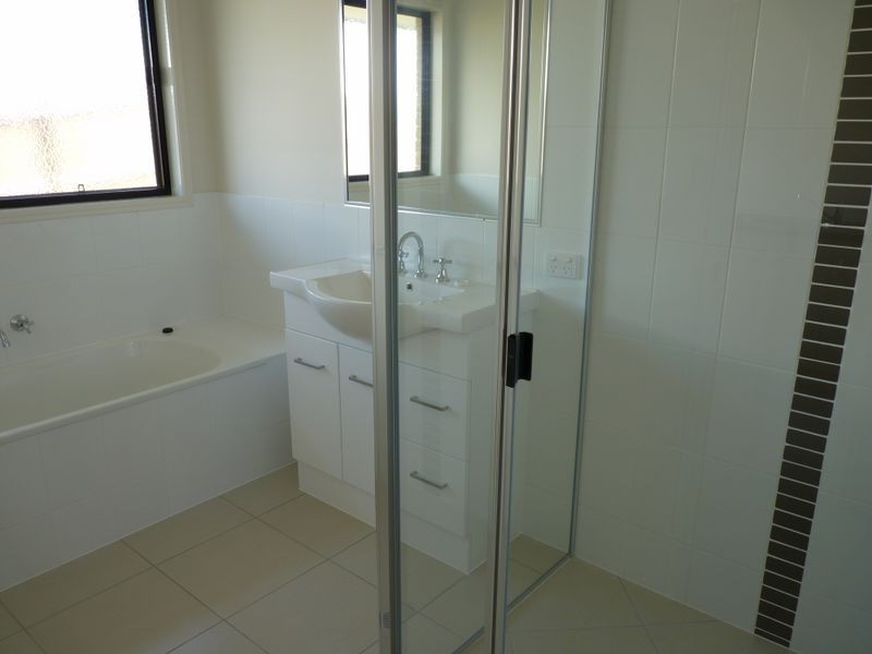 32 Surita Court, Boyne Island QLD 4680