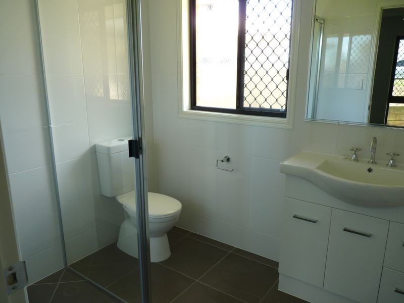 26 Surita Court, Boyne Island QLD 4680