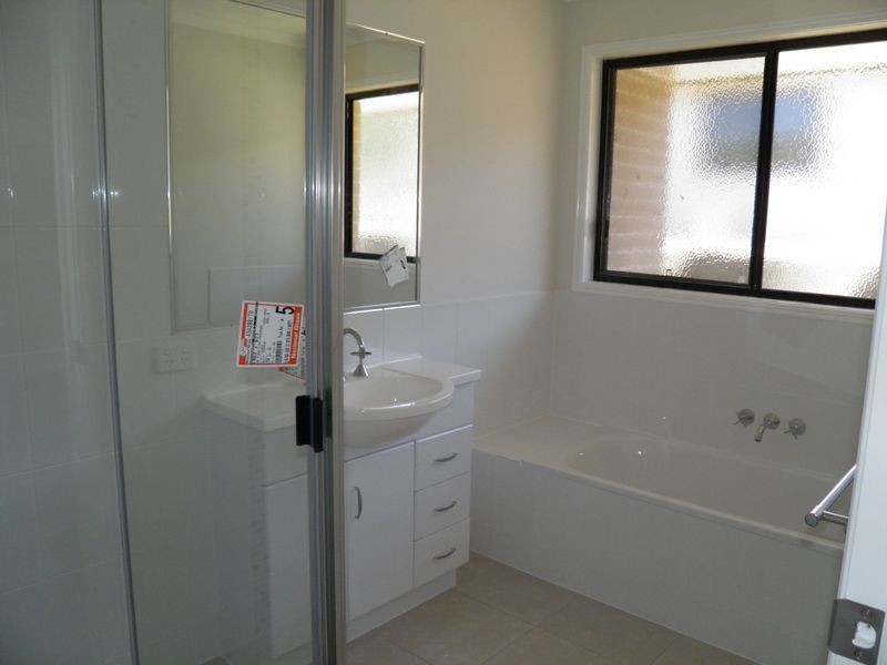 9 Surita Court, Boyne Island QLD 4680
