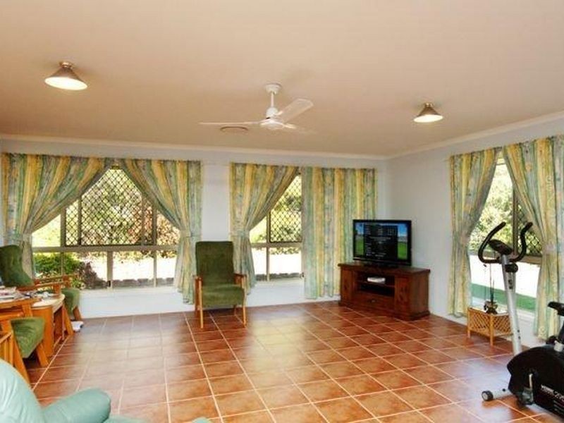 7 Coal Crescent, Tannum Sands QLD 4680
