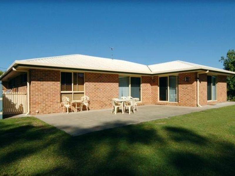 7 Coal Crescent, Tannum Sands QLD 4680