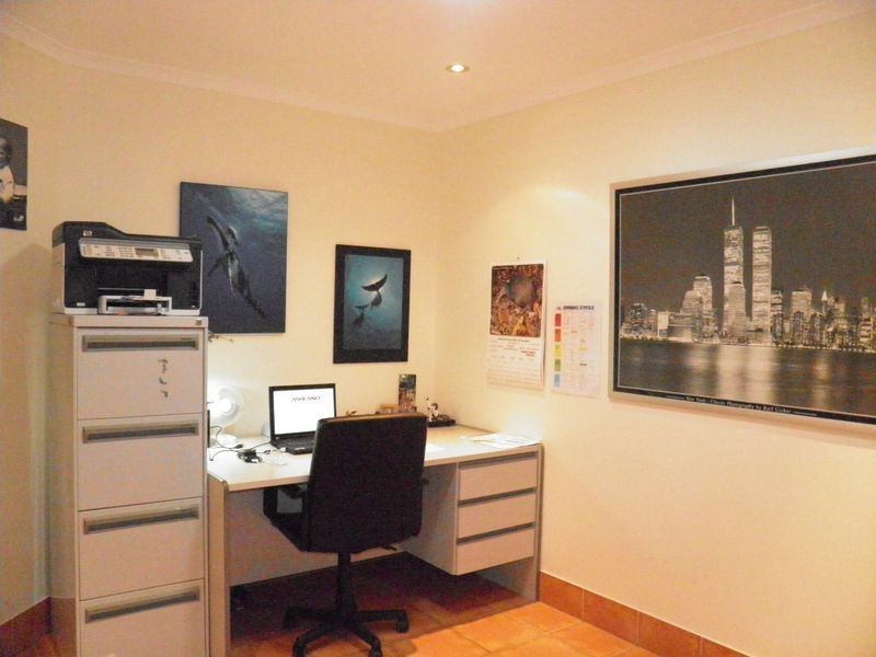 20 Wattora Close, Boyne Island QLD 4680