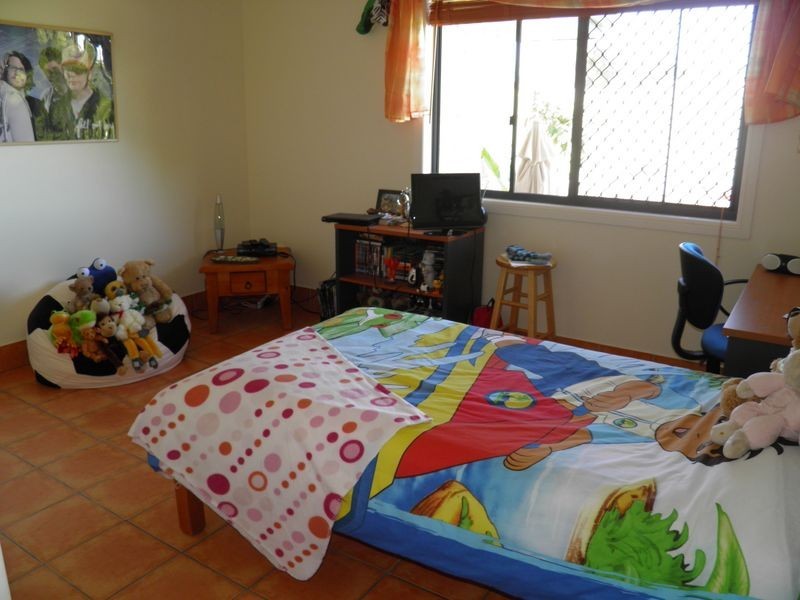20 Wattora Close, Boyne Island QLD 4680