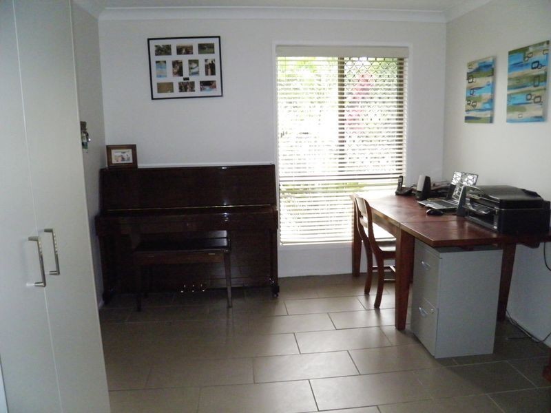 2 Polmaise Street, Boyne Island QLD 4680