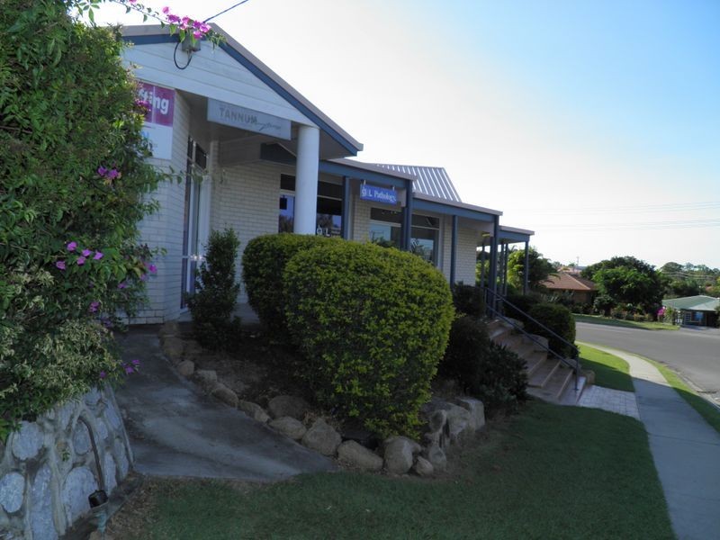 4/2 Gilbert Street, Boyne Island QLD 4680