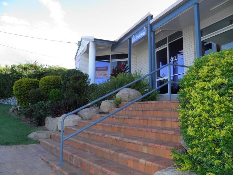 4/2 Gilbert Street, Boyne Island QLD 4680