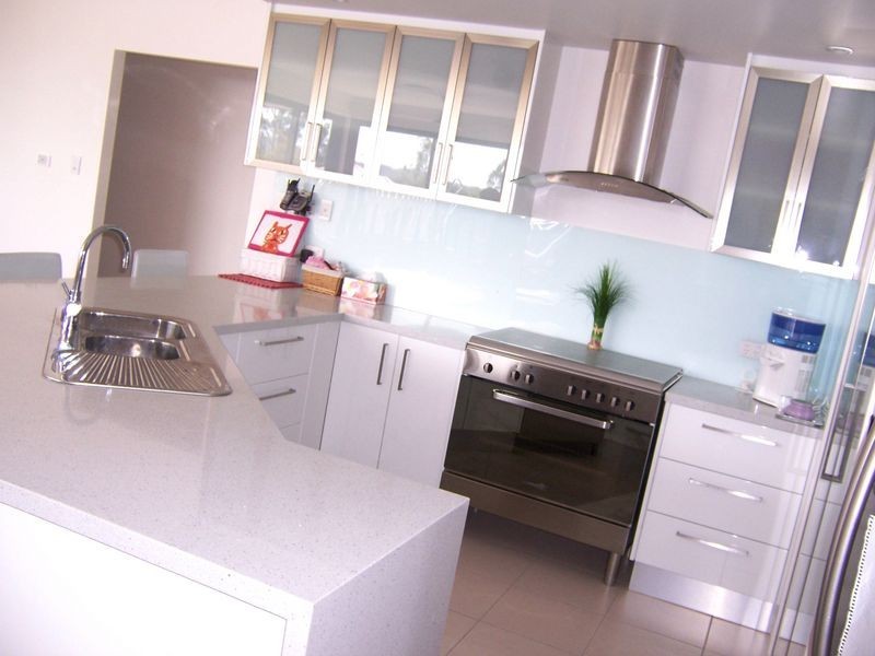 10 Jeana Close, Boyne Island QLD 4680