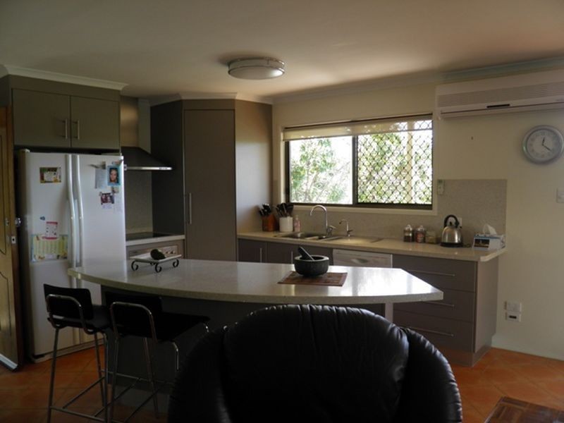 20 Crest Avenue, Boyne Island QLD 4680