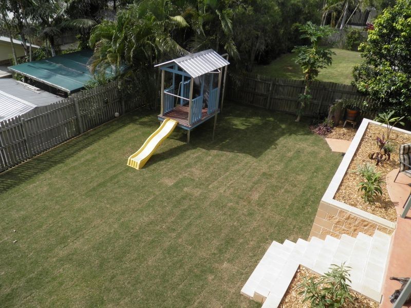 20 Crest Avenue, Boyne Island QLD 4680