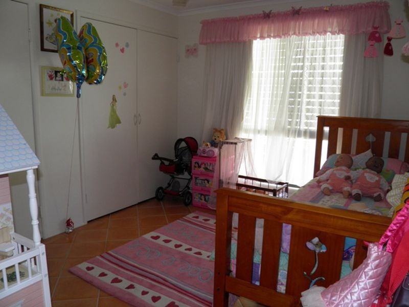 20 Crest Avenue, Boyne Island QLD 4680