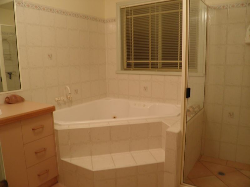 4 Deborah Street, Gladstone QLD 4680