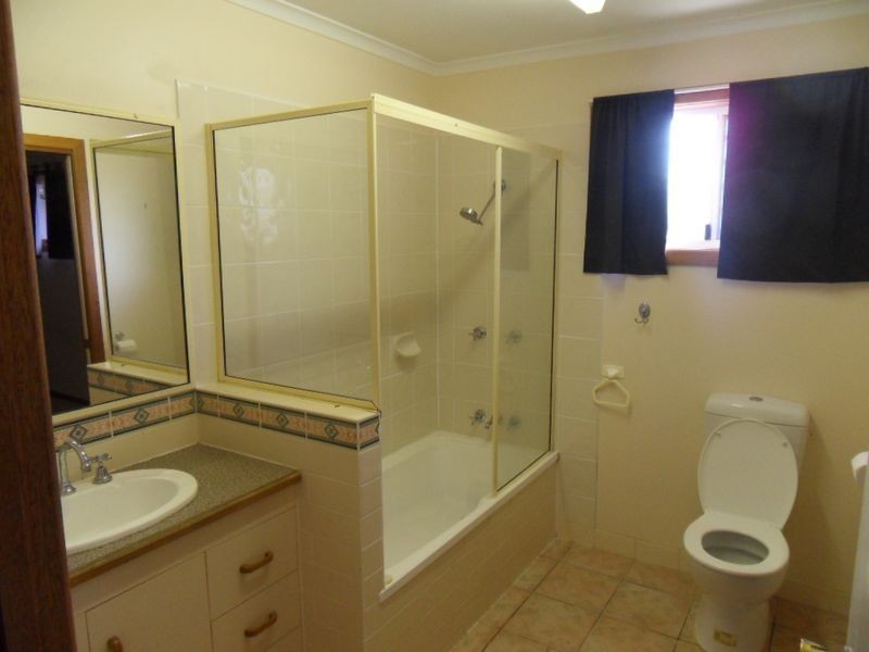 1/12 Chapple Court, Boyne Island QLD 4680