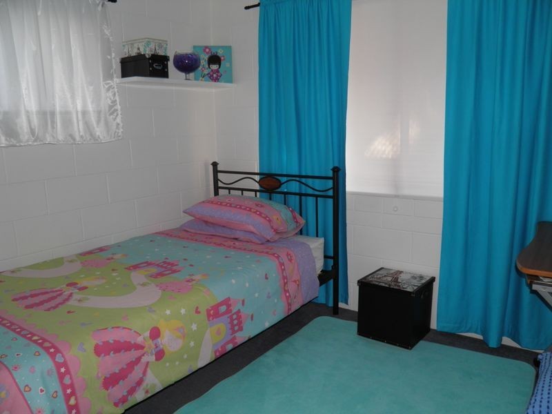 12 Brin Street, Boyne Island QLD 4680