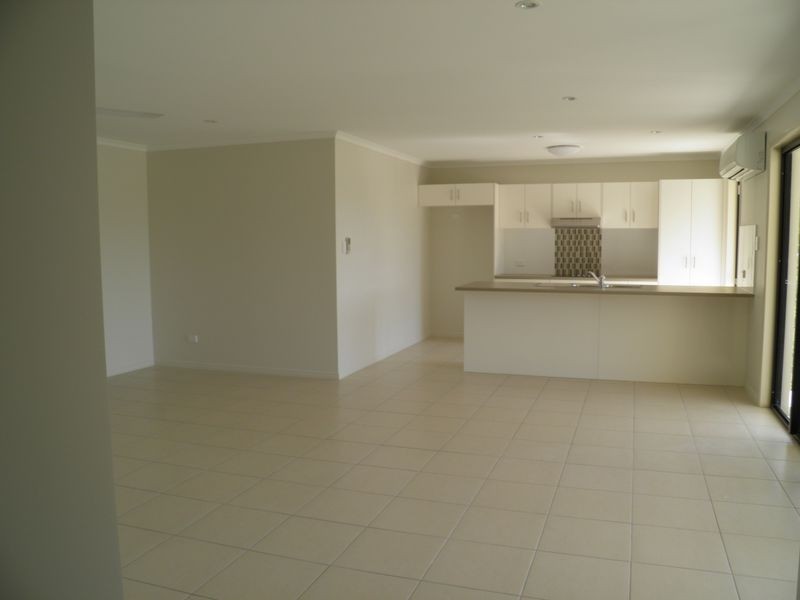 2 Bessie Court, Boyne Island QLD 4680