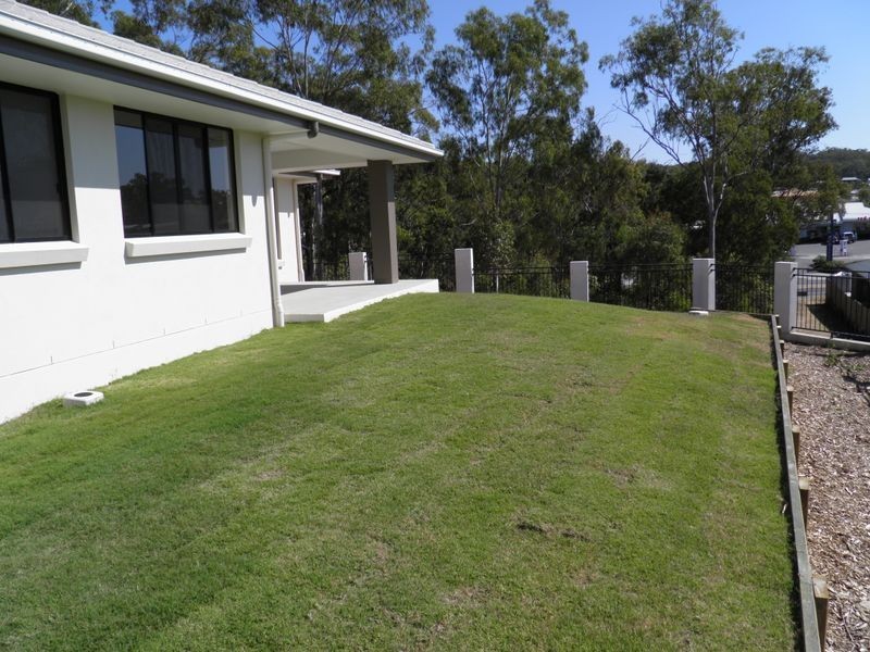2 Bessie Court, Boyne Island QLD 4680