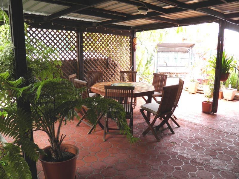 2 Andrew Court, Boyne Island QLD 4680