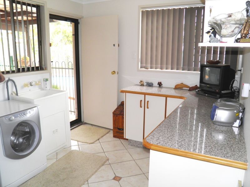 2 Andrew Court, Boyne Island QLD 4680