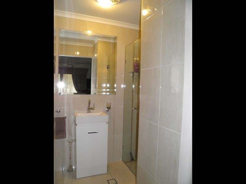 2 Andrew Court, Boyne Island QLD 4680