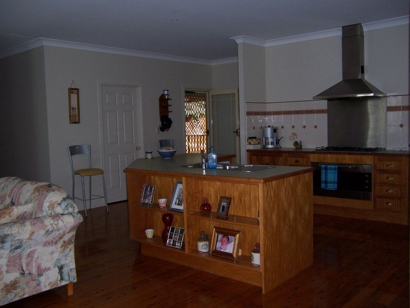 1 Tasman Court, Boyne Island QLD 4680