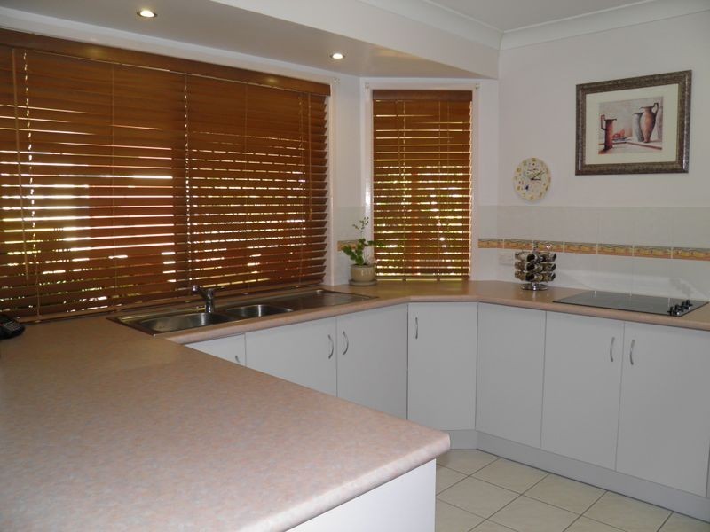 5 Kirrang Place, Boyne Island QLD 4680