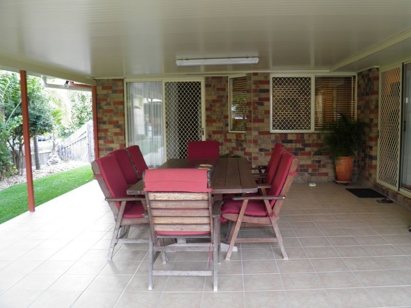 5 Kirrang Place, Boyne Island QLD 4680