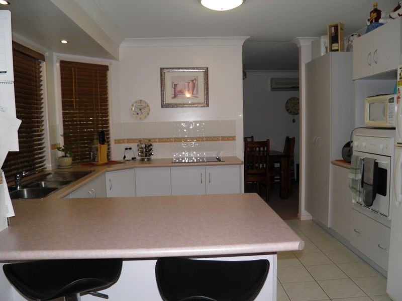 5 Kirrang Place, Boyne Island QLD 4680