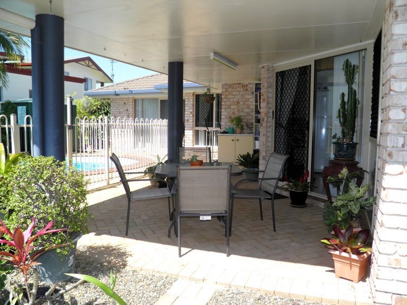 8 Currawong Court, Boyne Island QLD 4680